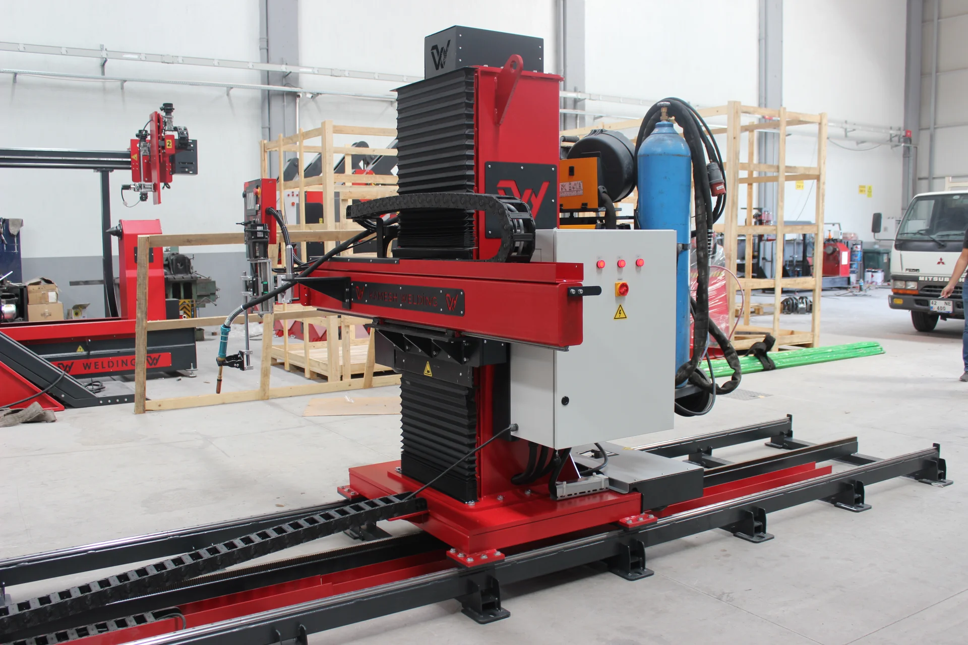 Column Boom Systems